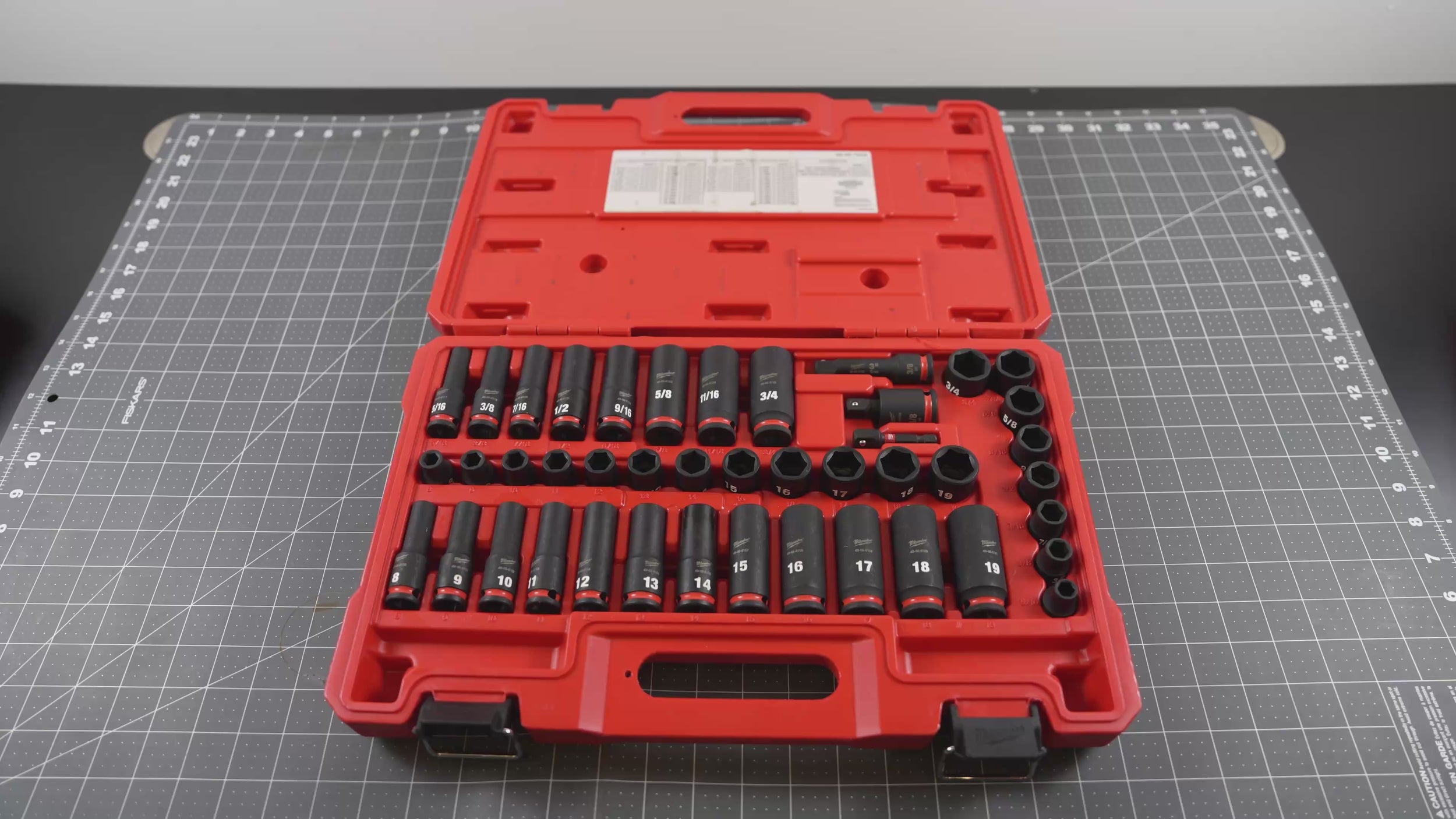 Fitting dividers into a PACKOUT organizer